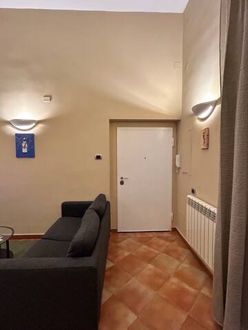 Ferrigni 33 gallery image 2