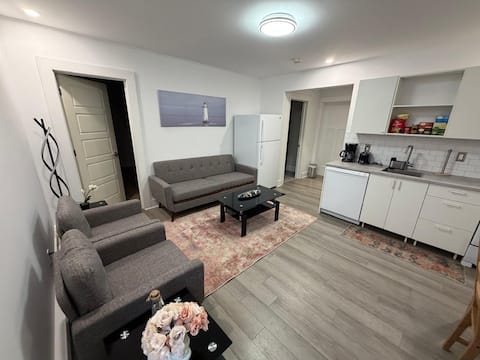 Popular Airbnb listing: Spacious Private 2 Bedroom Suite in Bedford in Bedford West