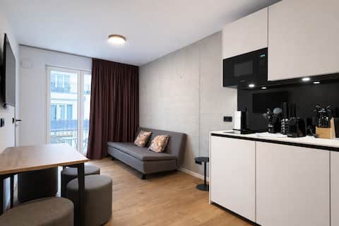 Top Airbnb: Exclusive new-build flat with kitchen and balcony in Alt Moosach