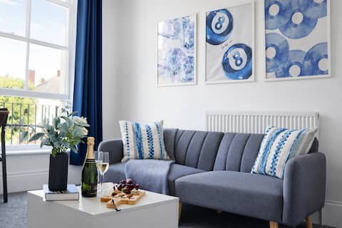 Top performing Airbnb: The Anchorage Apartment - Central & Next to Quays in Gloucester