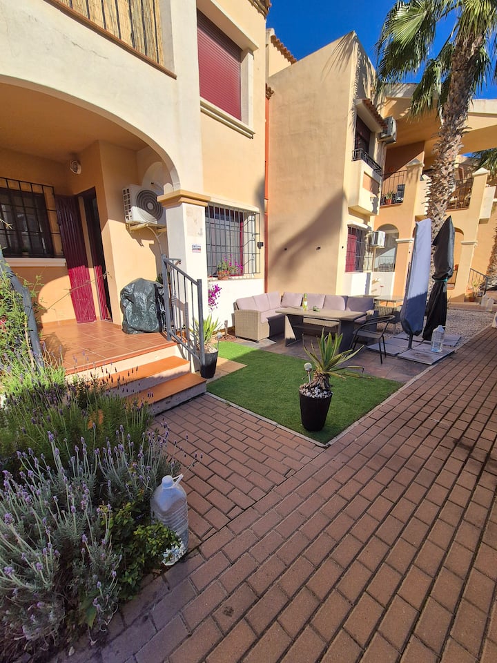 Zonnig Appartement Torrevieja Op De Begane Grond - Torrevieja