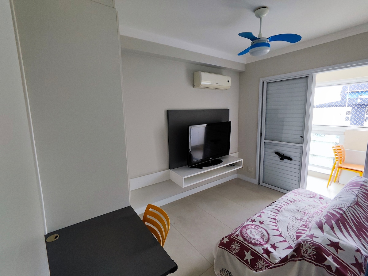 dhomë me divan Futon dhe dyshek solterio