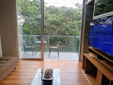Popular Airbnb listing: Super Conveniently Located Apartment- South of Cali. Nice view. in Urbanización Río Lili