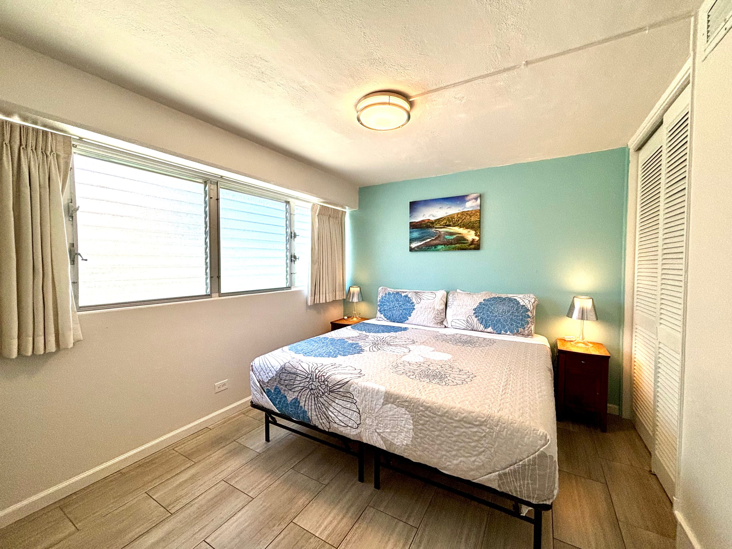 Waikiki 2-bedroom FREE parking/kitchen 207 - Image 32