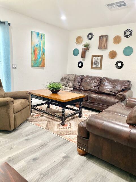 Central location 3Bed/2Bath