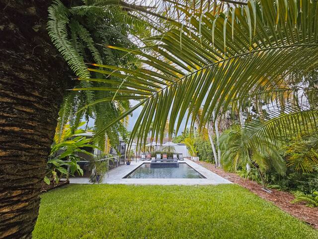 •Coconut Clubhouse• Heated Pool-Hot tub-Ping Pong gallery image 4