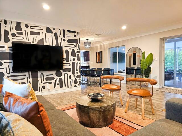 •Coconut Clubhouse• Heated Pool-Hot tub-Ping Pong gallery image 2