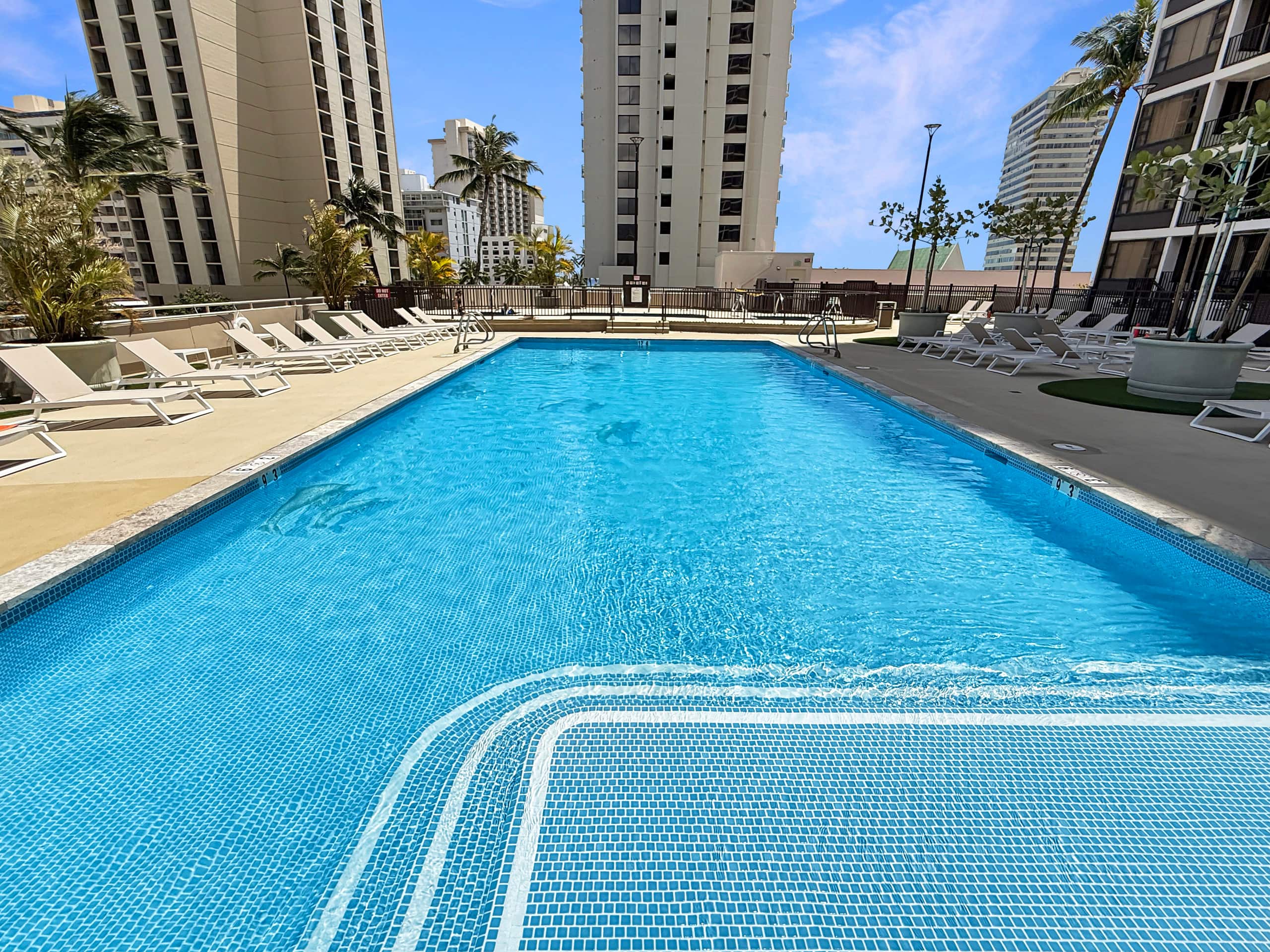 Condo in Honolulu · ★4.91 · 1 bedroom · 3 beds · 1 private bath - Image 21
