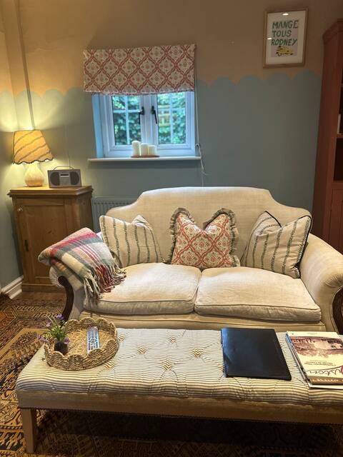 Top Airbnb: The Old Post Office in Nottinghamshire