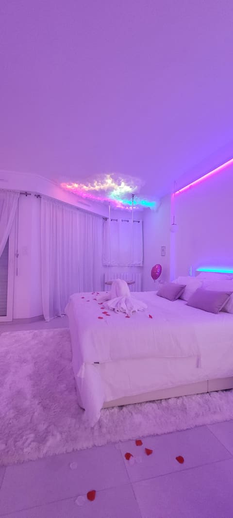 Love room SPA, 30 minutes from Vannes, close to beaches