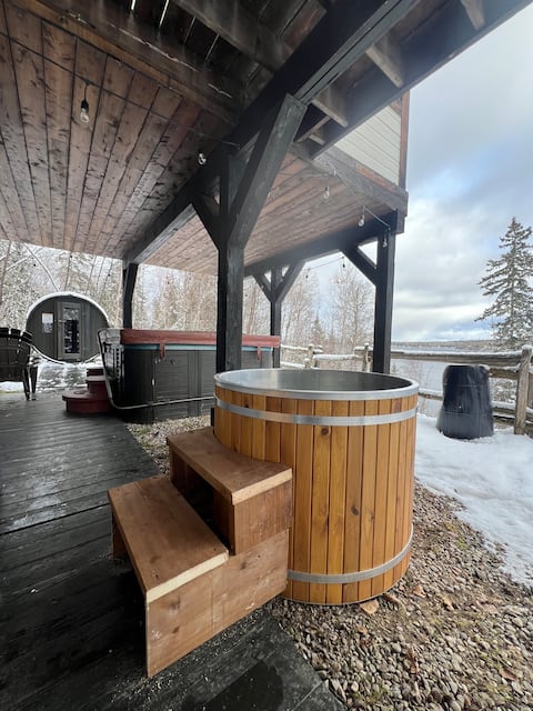 Waterfront Spa Sauna and Cold Bath