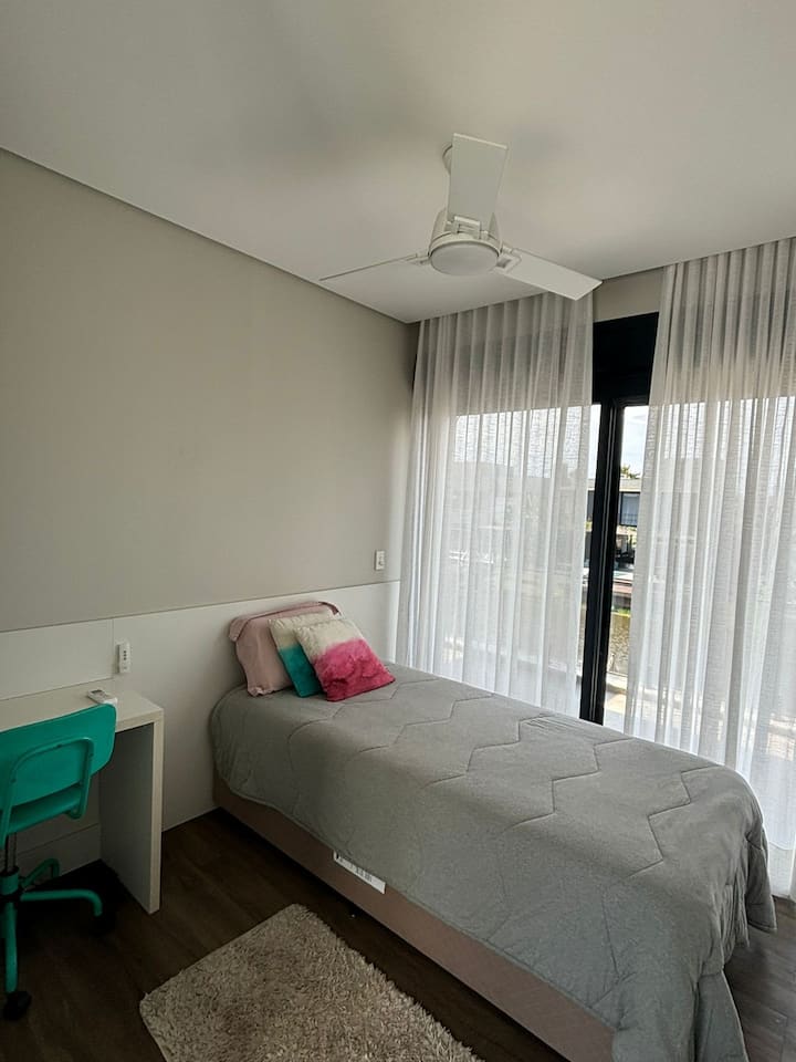 საძინებელი 2