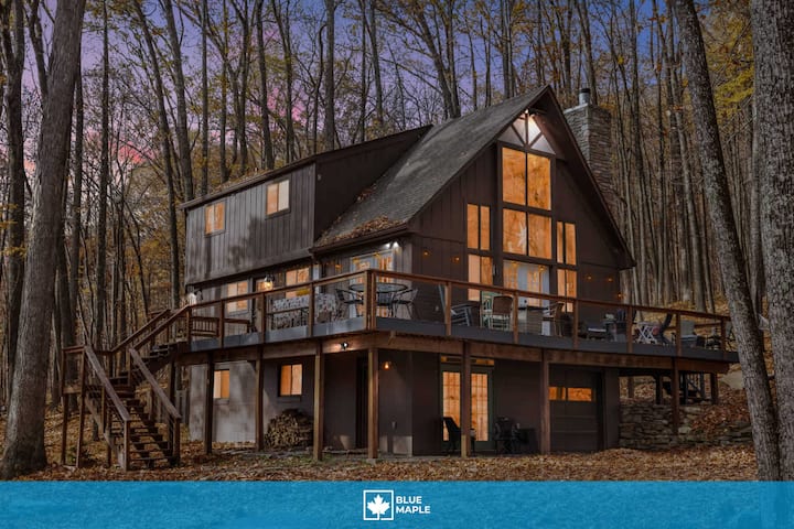 5br Chalet W/ Bbq Grill & Deck - Berkeley Springs, WV