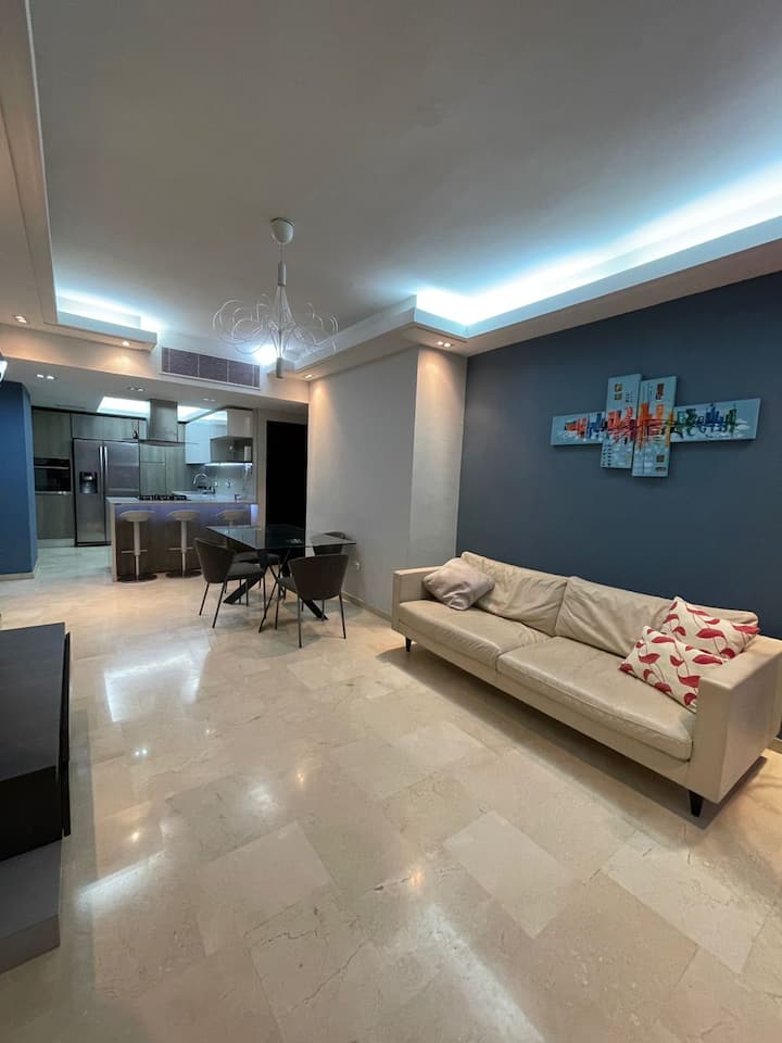 Exclusivo  Apartamento / Fantástica Ubicación - Venezuela