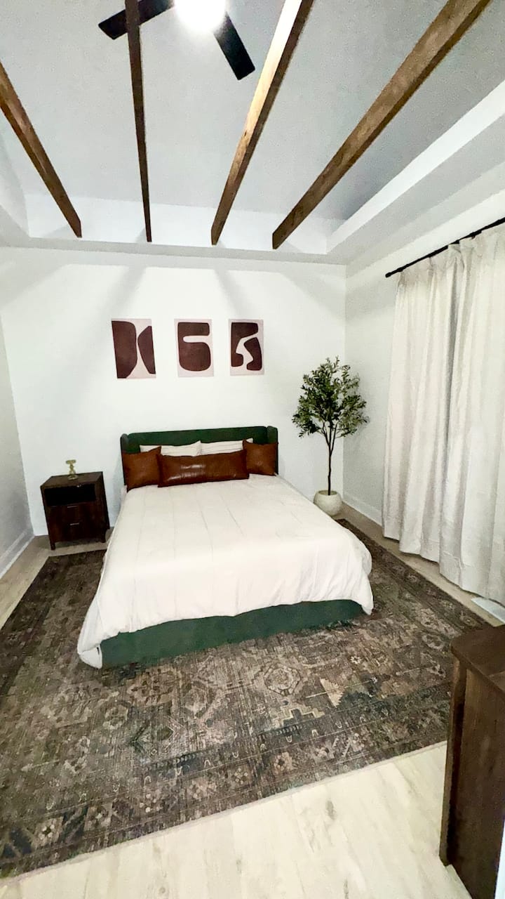 საძინებელი 1