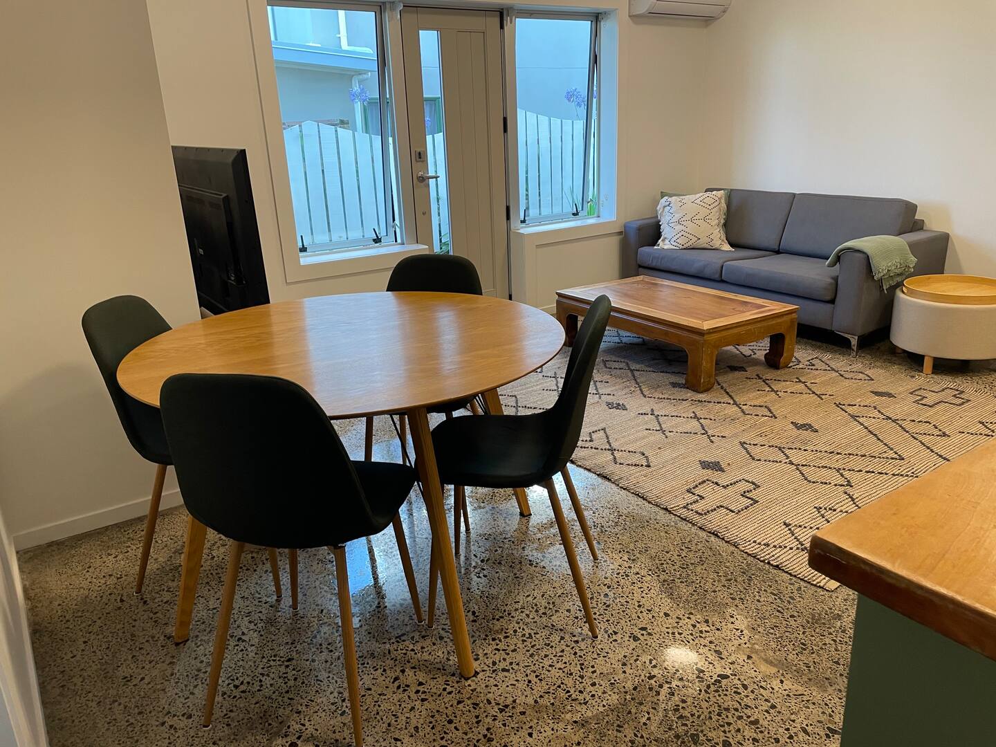Short Stroll To The Beach (Flat B) 3