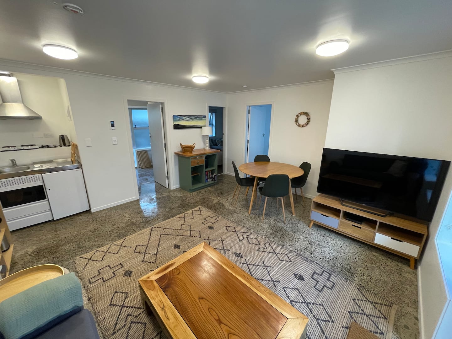 Short Stroll To The Beach (Flat B) 1