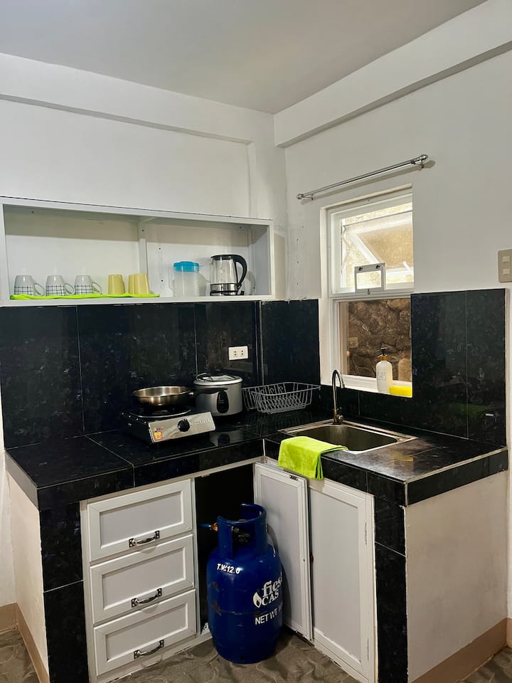 Studio Apartment 2-4 Max Pax - Bantay
