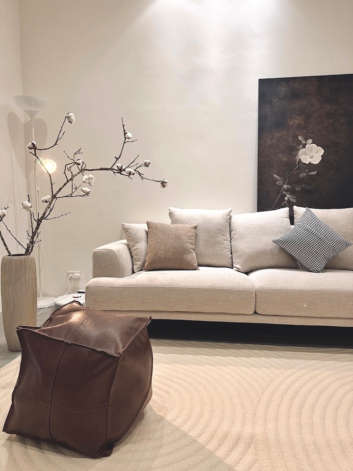 Nantou Sun Moon Lake Exquisite 8-person private building; smart toilet; large bed independent tube