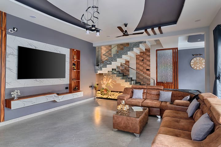 Living room image 5
