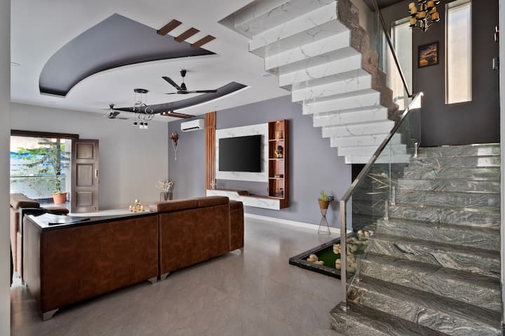 Living room image 6