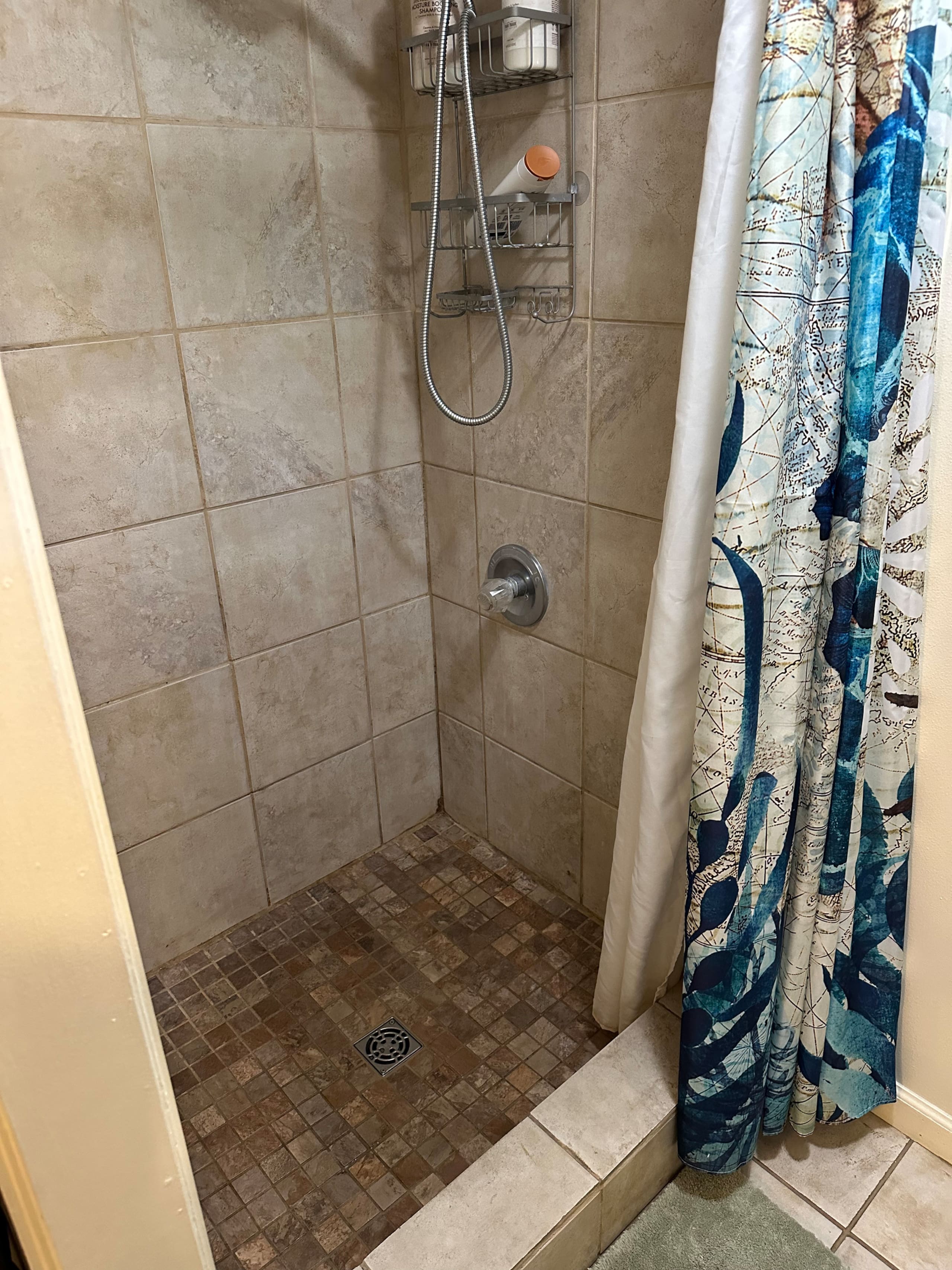 Condo in Kailua-Kona · ★4.84 · Studio · 1 bed · 1 bath - Image 5