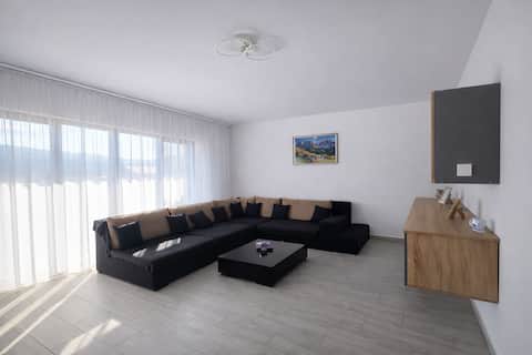 Top Airbnb: Panoramic Terrace • Mountain View • Quiet in Brașov