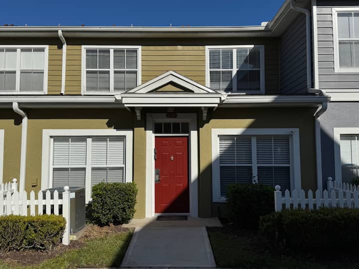 3 Bedroom 2 Bathroom Villas At Seven Dwarfs 21-103 - Houses for