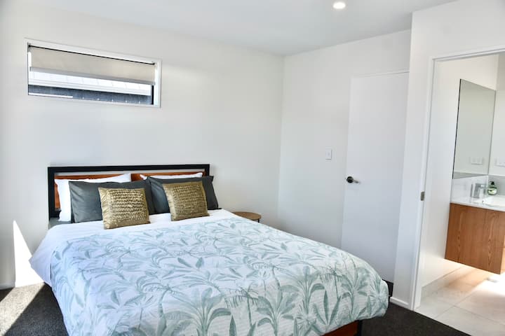 საძინებელი 3