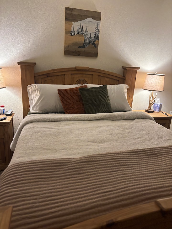 מיטת קווין, מזרן קשיח חדש ונוח 