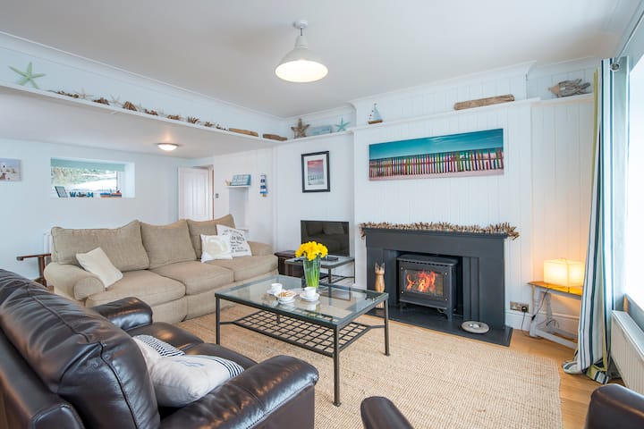 Upper Mead - Saundersfoot