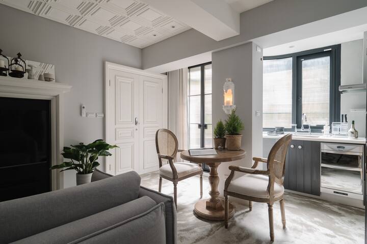 Apt E. 尋找1-3個月租的客戶. 5 mins to MRT gallery image 3