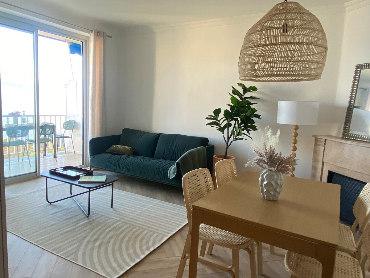 Top Airbnb: Beautiful new 63 m2 3 bedroom sea view 1 min from the beach à Ajaccio