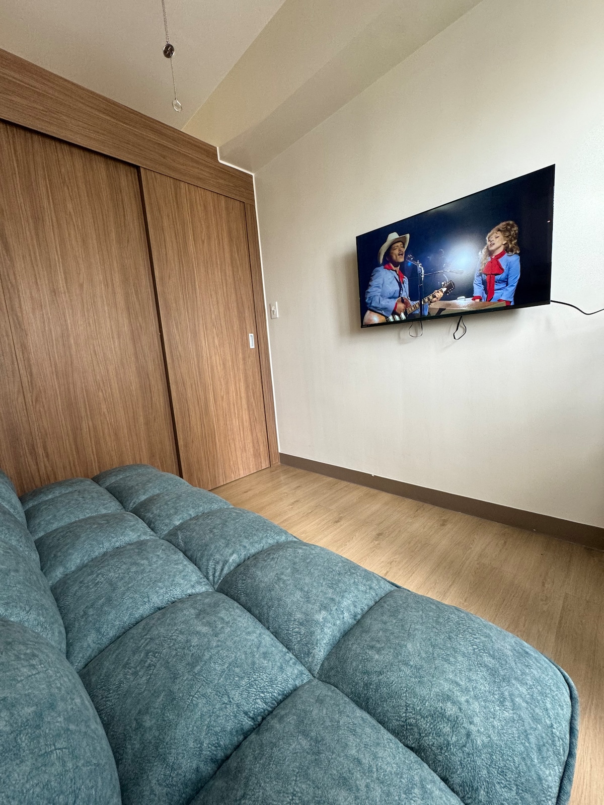 غرفة النوم 2