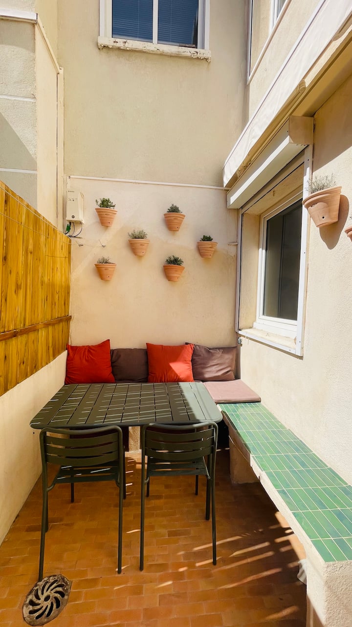 Maison, Plage De La Pointe Rouge - Marseille