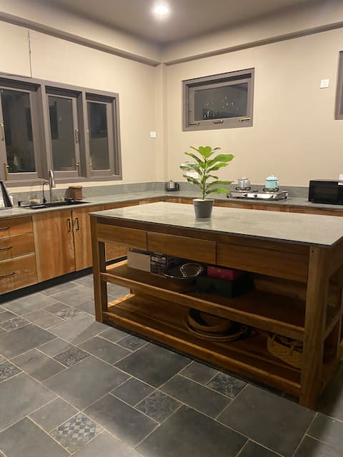 The Re-treat, roomy independent house for family