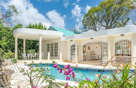 Polo Villa in St James