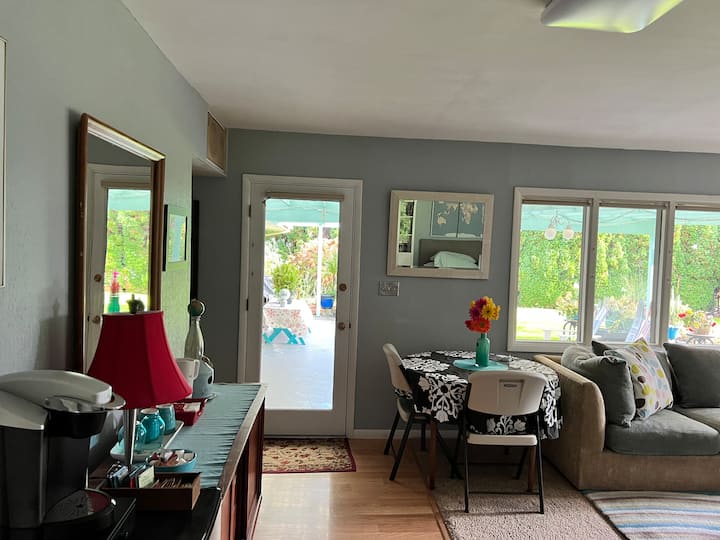 Cozy Campus Getaway - Corvallis, OR