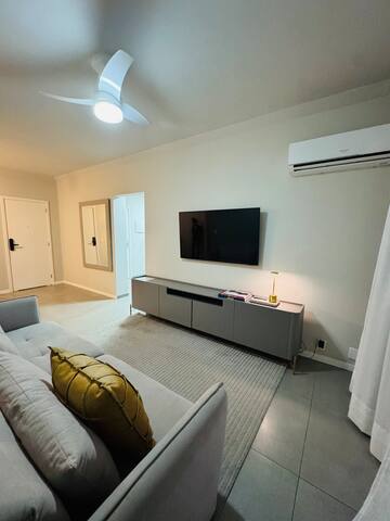 Canto do Leblon 850m from beach