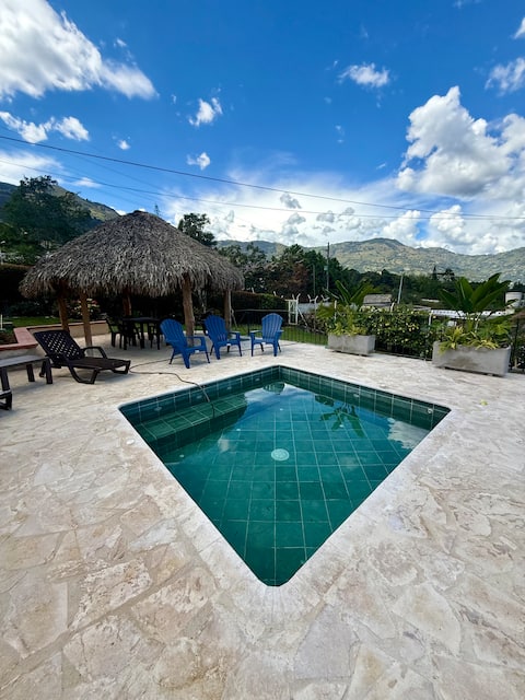 Popular Airbnb listing: Cabin in Copacabana in Copacabana
