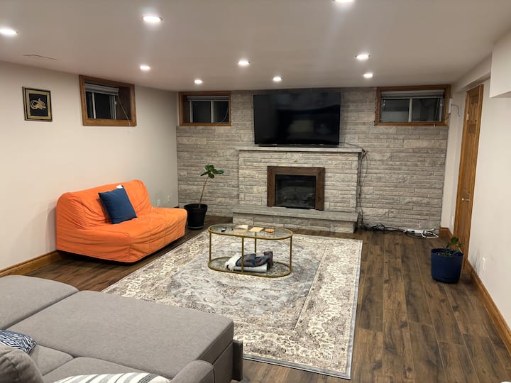 Spacious Apartment In Convenient Location - 미시소거
