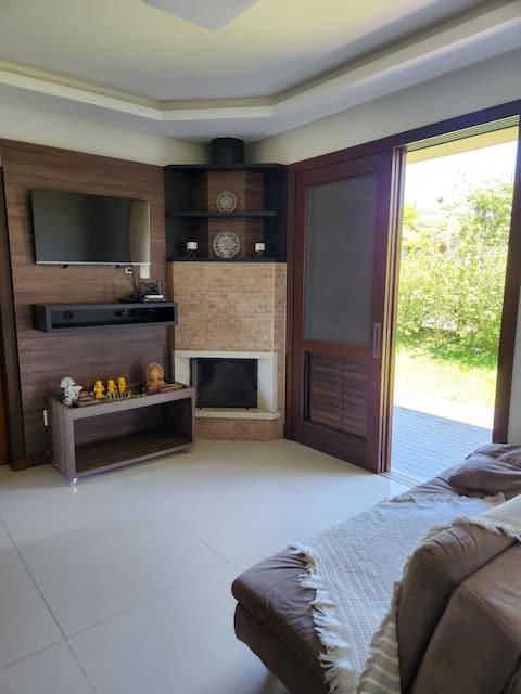 Top Airbnb: Beautiful house to relax em Criciúma
