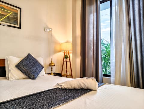 Saya’s Abode (Suite-3)(1BHK 4Bed AC & Kitchen)