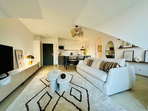 Successful Airbnb property: Walt D's Magic Nest - Vintage - Disney 10 min away in Bussy Saint Georges
