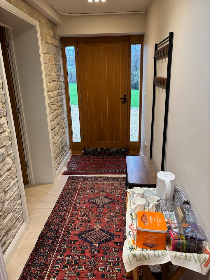 Private Suite In Rural Home - Castle Combe