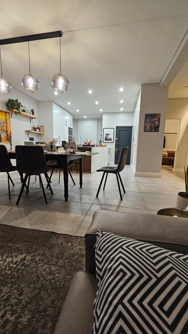 Luxurious & Stylish Apartment, Sandton - South Africa