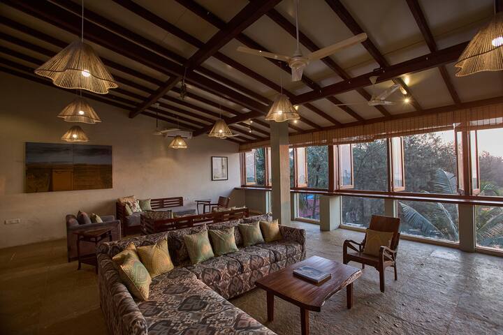 Living room image 1