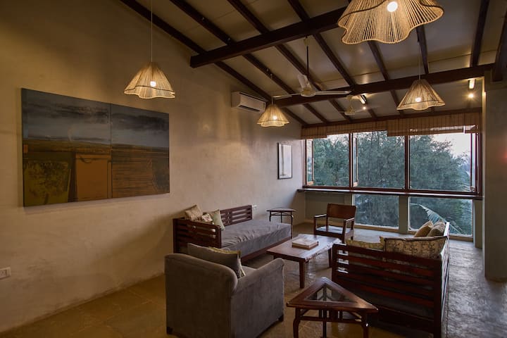 Living room image 4