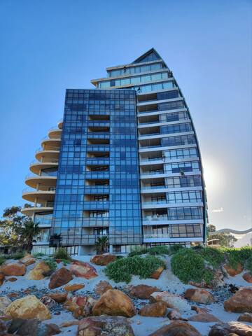 The Ship in Strand gallery image 2