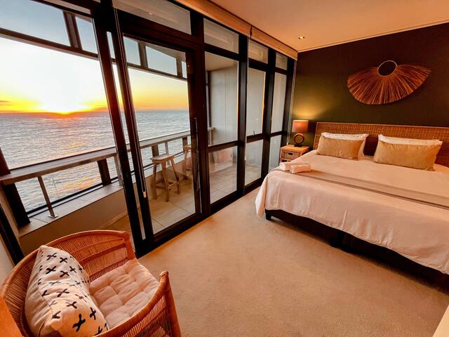 The Ship in Strand gallery image 3